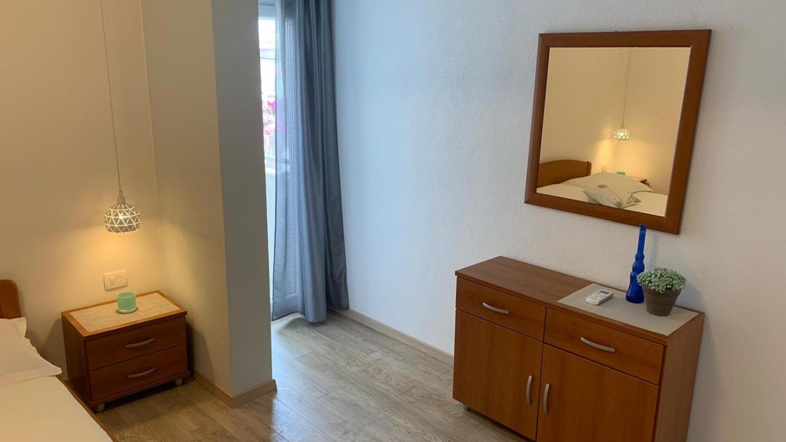 Apartments Leut Drašnice Extérieur photo