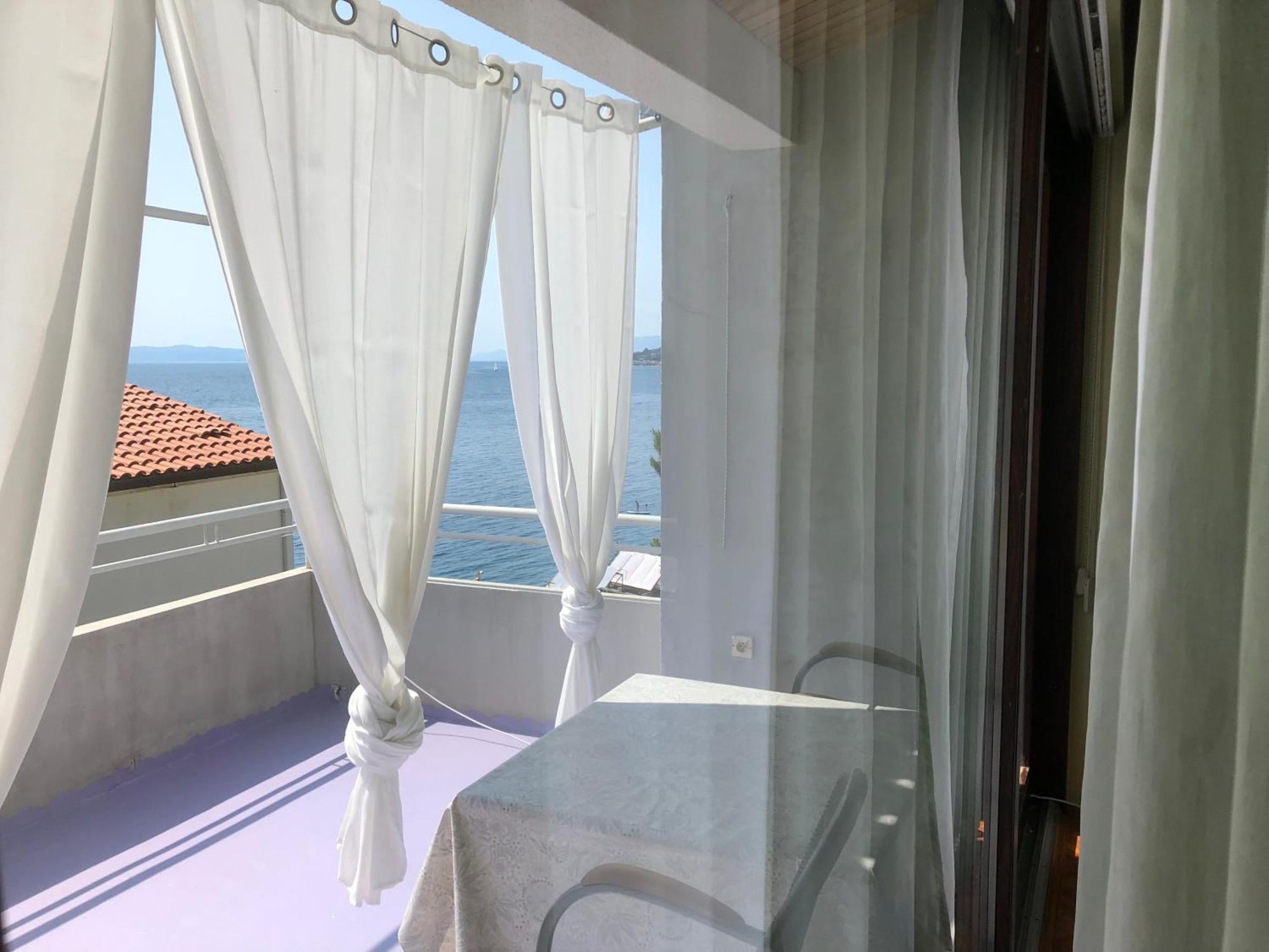 Apartments Leut Drašnice Extérieur photo